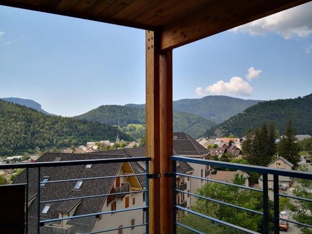 ווילארד-דה-לאנס Appartement Fonctionnel Avec Balcon, A 10 Min Du Centre, Parking Gratuit, Ideal Pour 5 Personnes - Fr-1-548-3 מראה חיצוני תמונה
